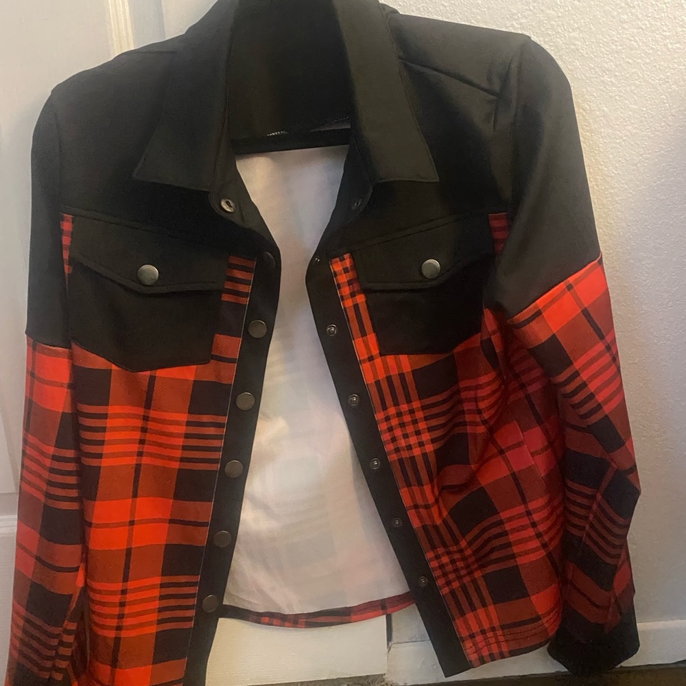 Women red and black top